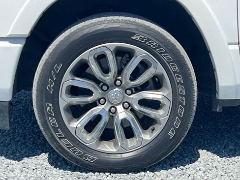 Used 2021 RAM 1500 Laramie AWD/4WD image 12