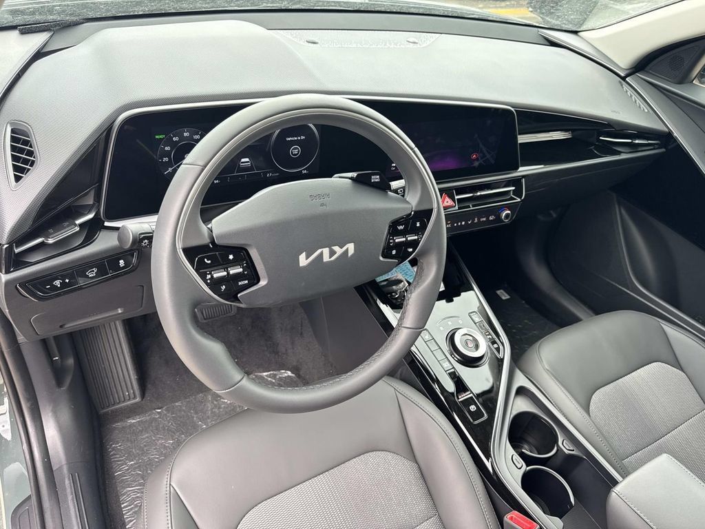 New 2026 Kia Niro Wind FWD image 19
