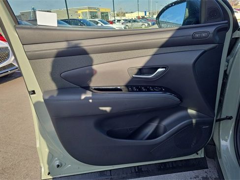 New 2025 Hyundai Santa Cruz Limited image 13