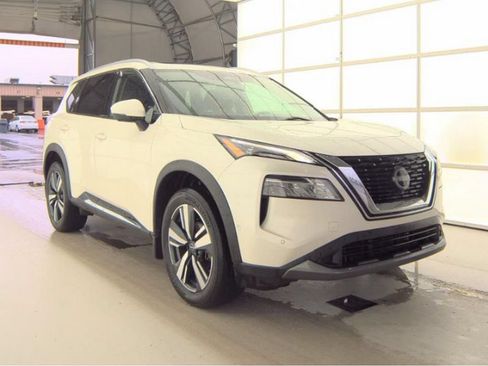 Used 2023 Nissan Rogue SL w/ SL Premium Package AWD/4WD image 4