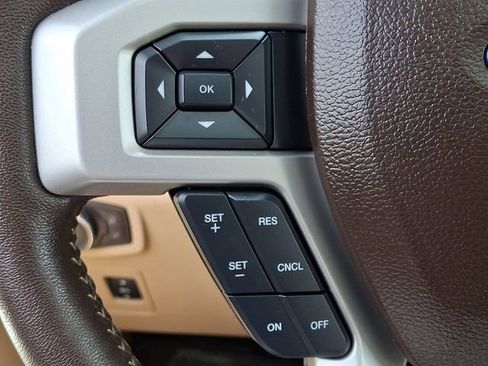 Used 2018 Ford F150 Lariat w/ Equipment Group 502A Luxury AWD/4WD image 22