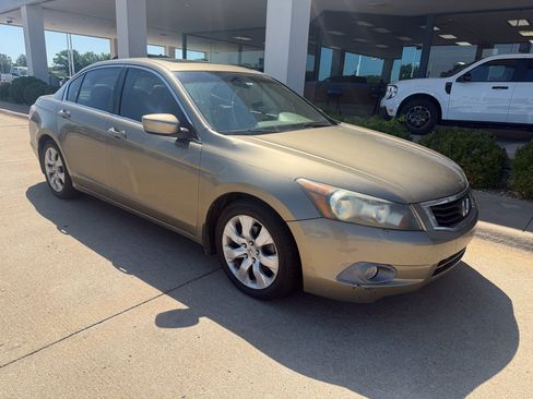 Used 2008 Honda Accord EX-L image 2