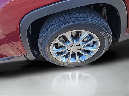 Used 2019 Jeep Cherokee Latitude Plus w/ Comfort/Convenience Group image 15