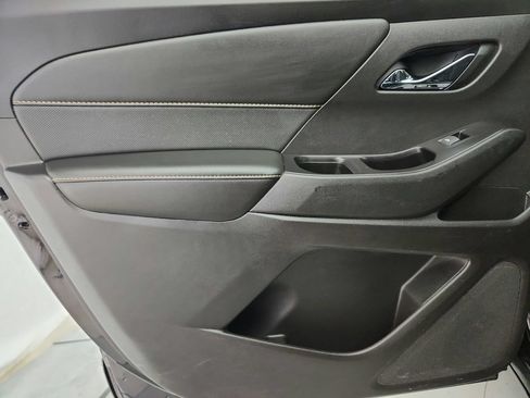 Used 2020 Chevrolet Traverse Premier w/ Redline Edition AWD/4WD image 32