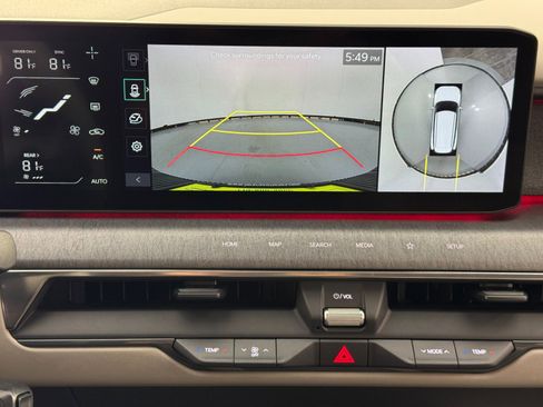 Used 2024 Kia EV9 Land image 30