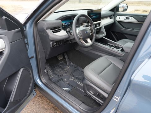 New 2026 Ford Explorer Active w/ Active Comfort Package image 14