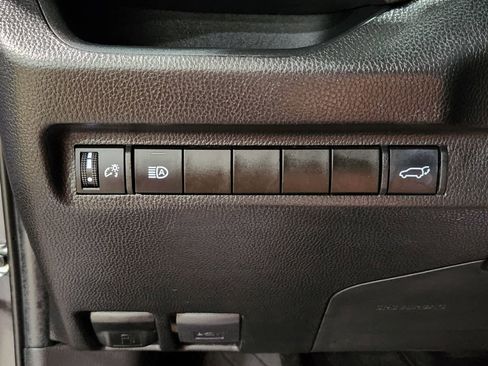Used 2024 Toyota RAV4 XLE Premium FWD image 41