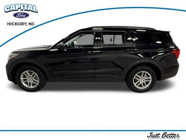 Used 2026 Ford Explorer Active w/ Active Comfort Package RWD image 8