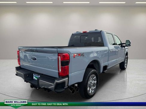 Used 2025 Ford F350 Lariat w/ Lariat Ultimate Package AWD/4WD image 3