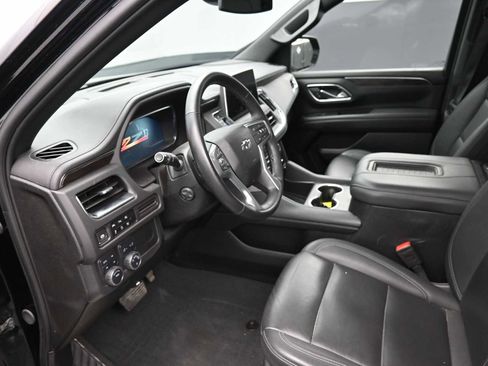 Used 2024 Chevrolet Suburban Z71 w/ Luxury Package image 24