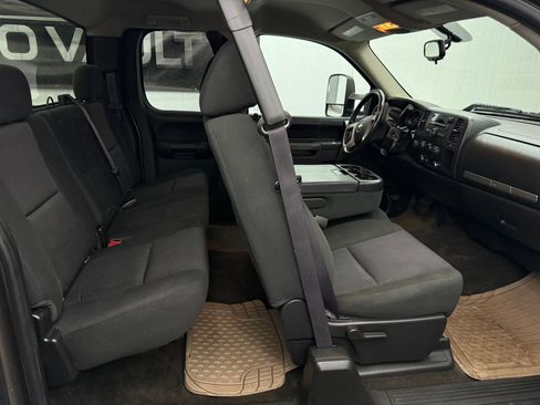 Used 2013 Chevrolet Silverado 2500 LT AWD/4WD image 10