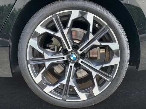 Used 2025 BMW 330i Sedan w/ Convenience Package RWD image 31