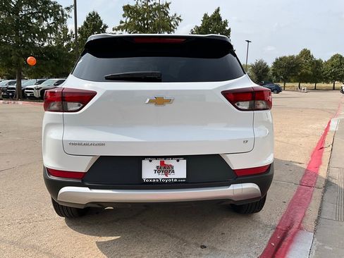 Used 2025 Chevrolet TrailBlazer LT image 7