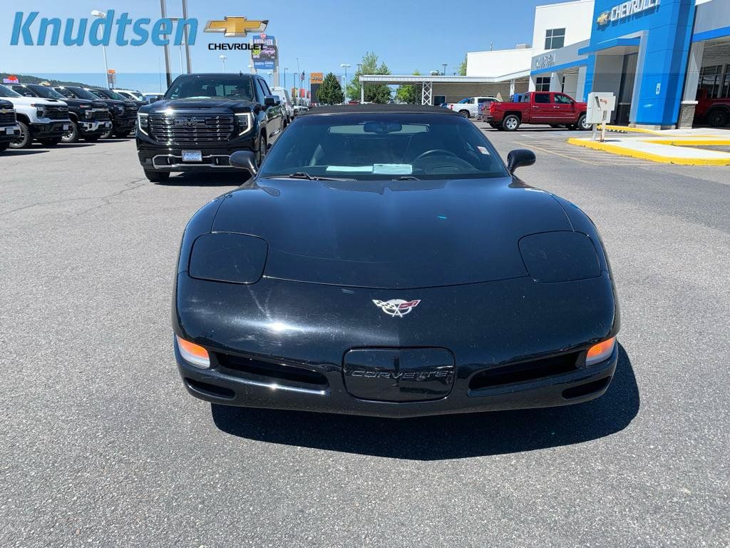 Used 2003 Chevrolet Corvette Convertible w/ Preferred Equipment Group1 RWD image 2