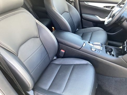 Certified 2025 INFINITI QX50 Luxe AWD/4WD image 11