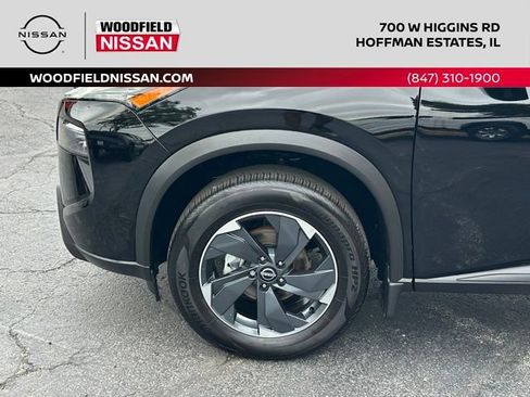 Certified 2025 Nissan Rogue SV AWD/4WD image 7