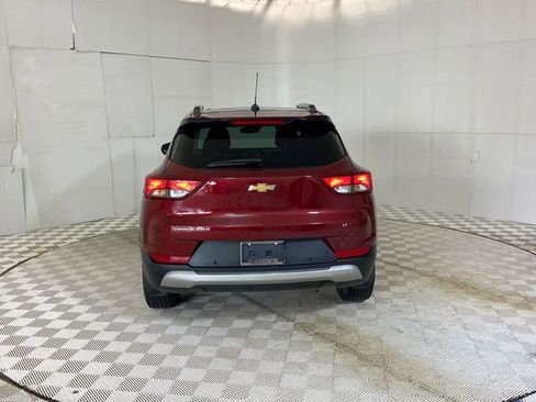 Used 2024 Chevrolet TrailBlazer LT w/ Convenience Package FWD image 18