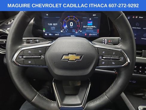 Used 2026 Chevrolet Equinox LT AWD/4WD image 18