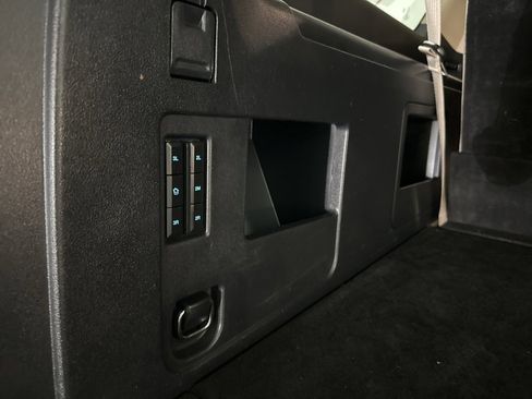 Used 2023 Ford Expedition Max XLT image 16