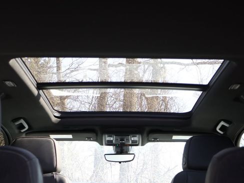 Used 2022 Chevrolet Tahoe High Country image 50