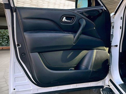 Used 2024 INFINITI QX80 Luxe w/ Cargo Package image 17