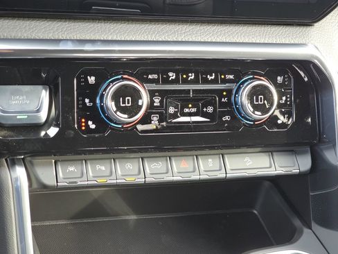 New 2026 GMC Sierra 1500 Denali w/ Denali Reserve Package image 11