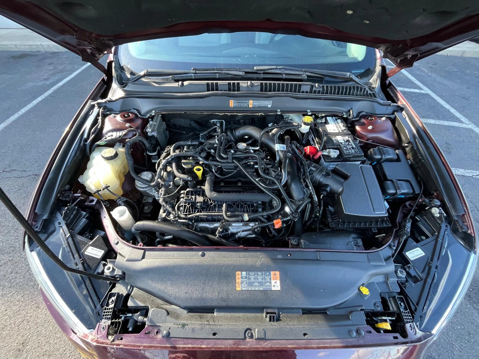 Used 2018 Ford Fusion SE w/ Fusion SE Technology Package FWD image 5