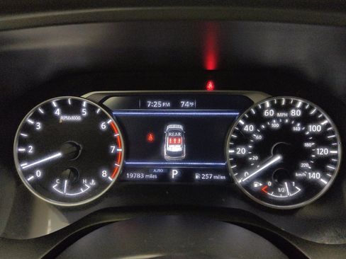 Used 2023 Nissan Rogue SV AWD/4WD image 23