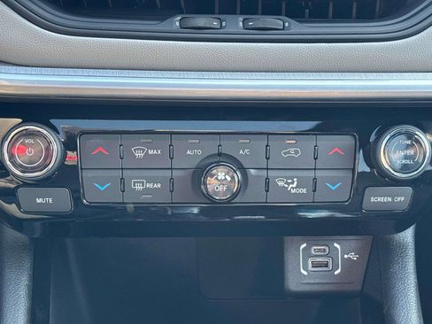 New 2026 Jeep Compass Limited image 13