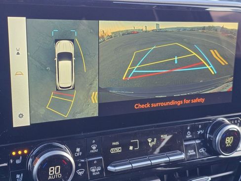 New 2026 Toyota Highlander Limited image 5