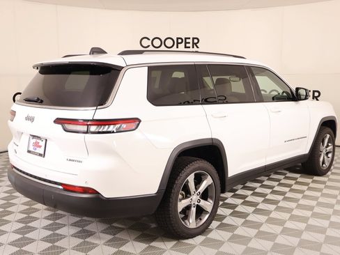 Used 2022 Jeep Grand Cherokee L Limited AWD/4WD image 23