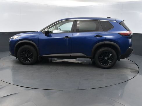 Used 2023 Nissan Rogue S image 2