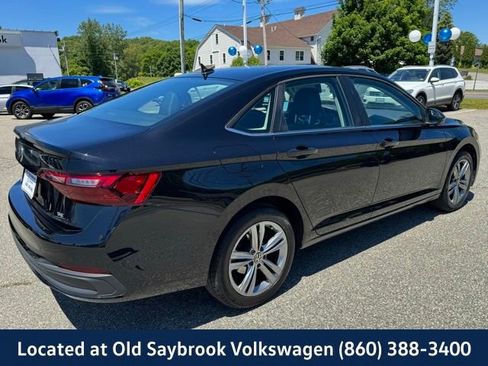 Used 2024 Volkswagen Jetta SE FWD image 5
