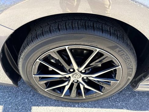 Used 2024 Toyota Camry SE image 12