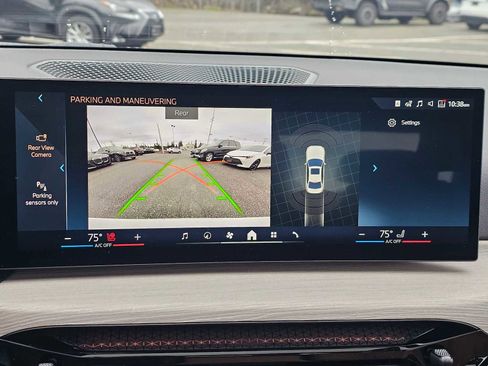 Used 2025 BMW 330i xDrive Sedan w/ Premium Package image 29