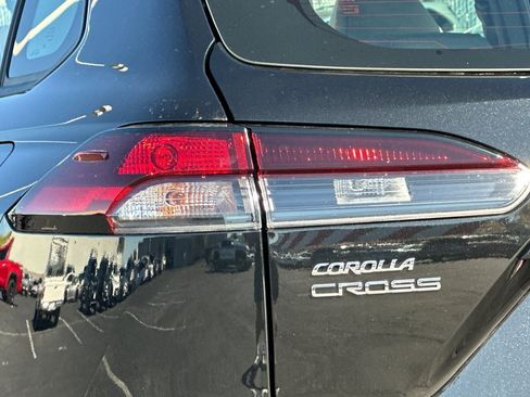 New 2026 Toyota Corolla Cross L image 30