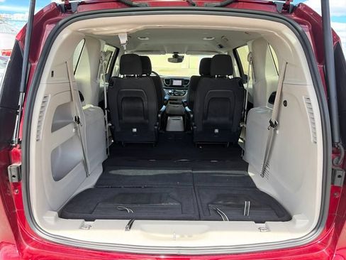Used 2023 Chrysler Voyager LX FWD image 44