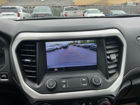 Used 2023 GMC Acadia SLT AWD/4WD image 26