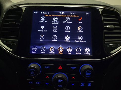 Used 2019 Jeep Grand Cherokee Laredo w/ 18" Wheel & 8.4" Radio Group AWD/4WD image 25