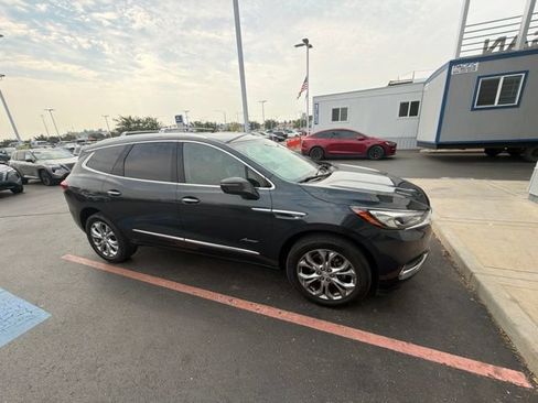 Used 2020 Buick Enclave Avenir w/ Avenir Technology Package AWD/4WD image 7