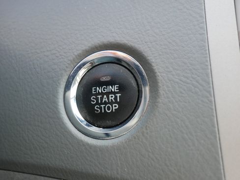 Used 2006 Toyota Avalon Limited FWD image 31