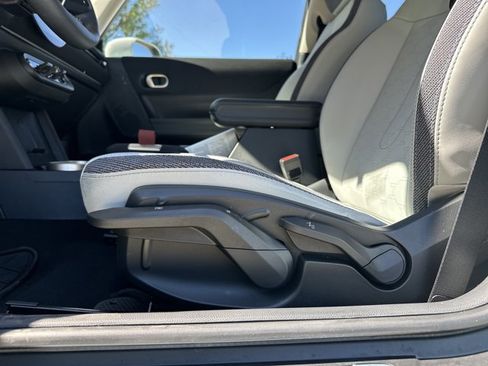 Used 2025 MINI Cooper S image 10