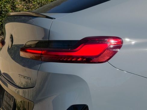 New 2025 BMW X4 xDrive30i w/ Premium Package image 7