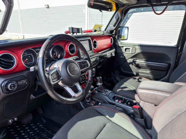 Used 2020 Jeep Gladiator Rubicon w/ LED Lighting Group AWD/4WD image 32