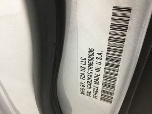 Used 2024 Jeep Grand Cherokee L Altitude image 7