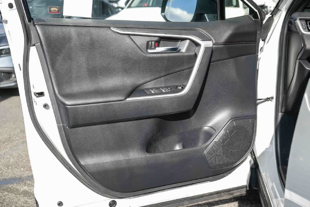 Used 2024 Toyota RAV4 XSE w/ Weather Package AWD/4WD image 21