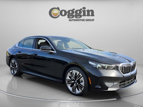 New 2026 BMW 530i RWD image 8
