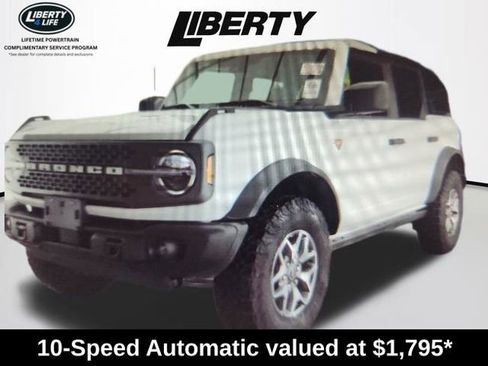 Used 2025 Ford Bronco Badlands AWD/4WD image 4