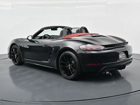 Certified 2024 Porsche 718 Boxster RWD image 3