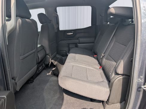 Certified 2022 Chevrolet Silverado 1500 LT AWD/4WD image 15